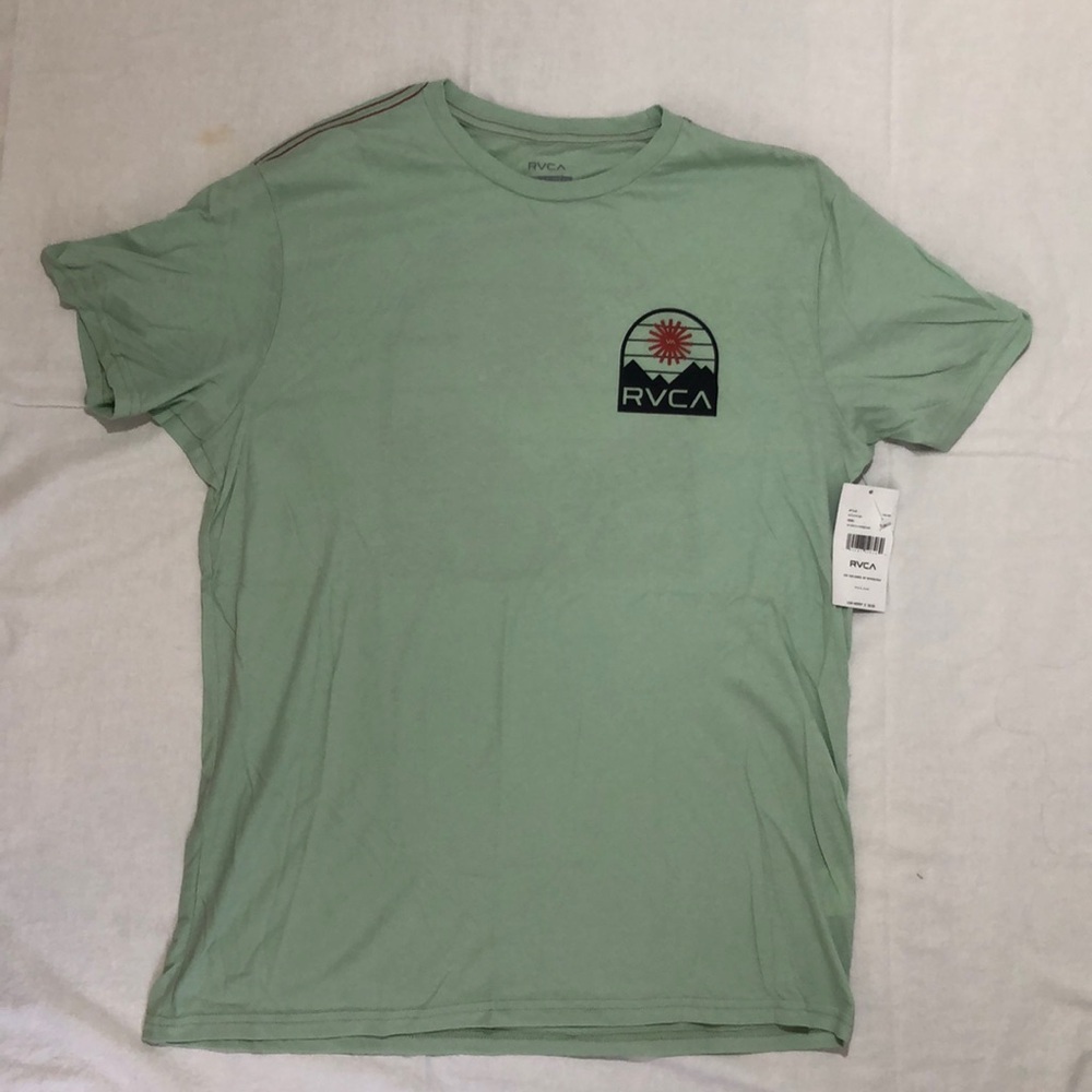 Large RVCA T “slim fit”